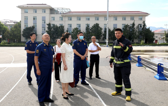学校党委书记刘莹率队赴中国消防救援学院考察调研
